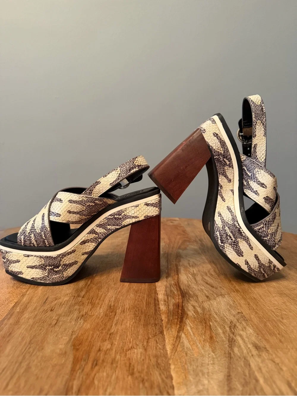 Vince Camuto chunky wooden